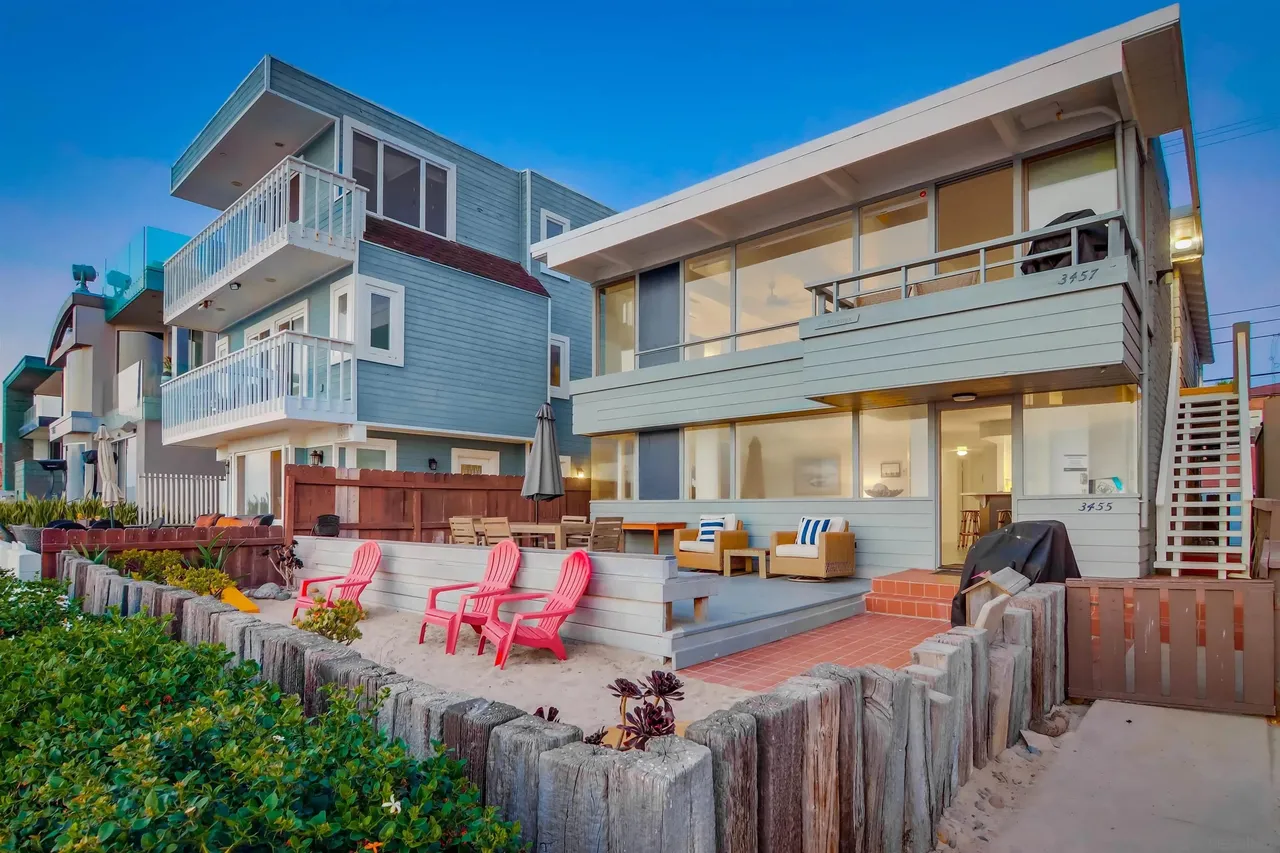 Isurus Beach House and its oceanfront patio on the Mission Beach boardwalk